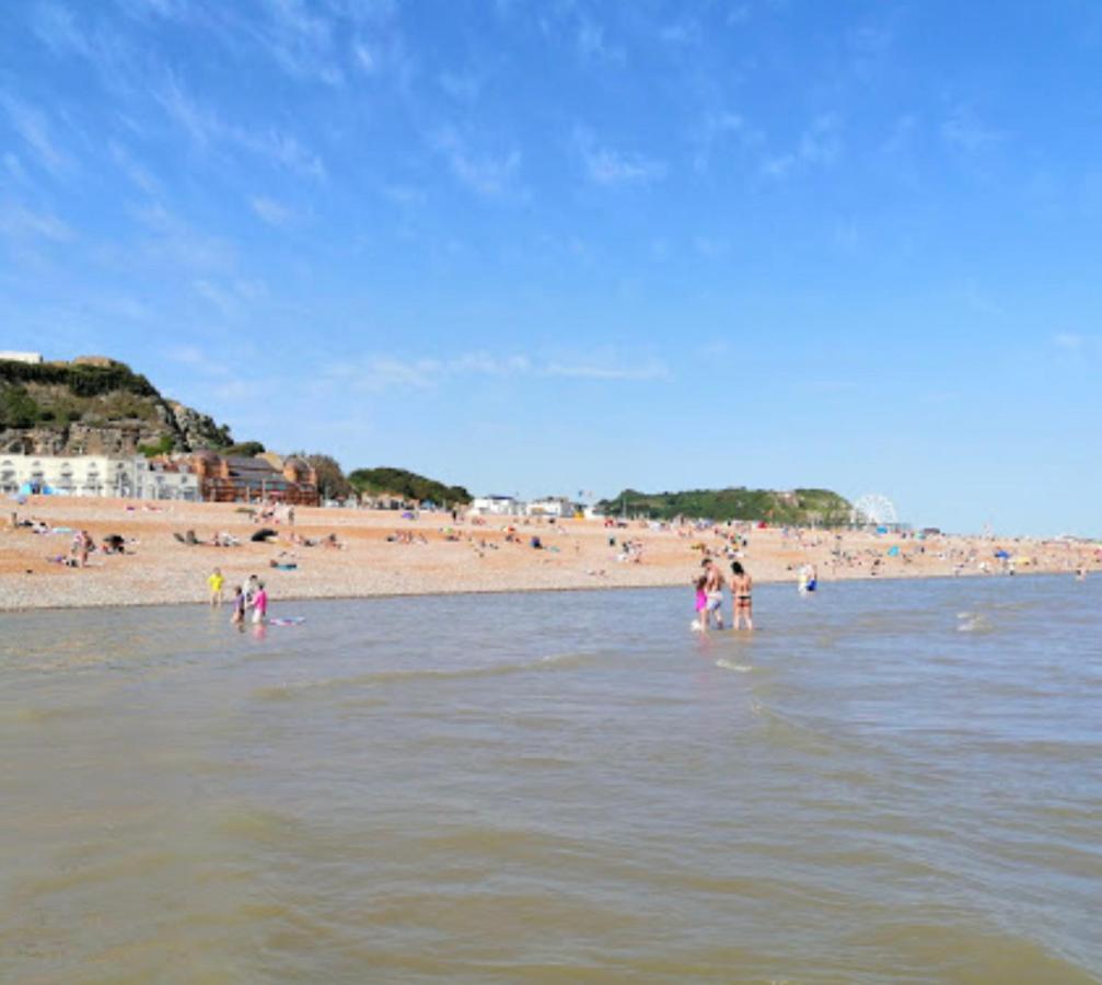 Apartamento Single Large Room Hastings Bagian luar foto